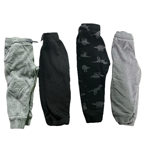 Lot Of 4 Toddler Boy Sweatpants Black Grey Size 2T - Picture 1 of 6